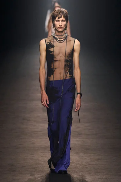 Look 20